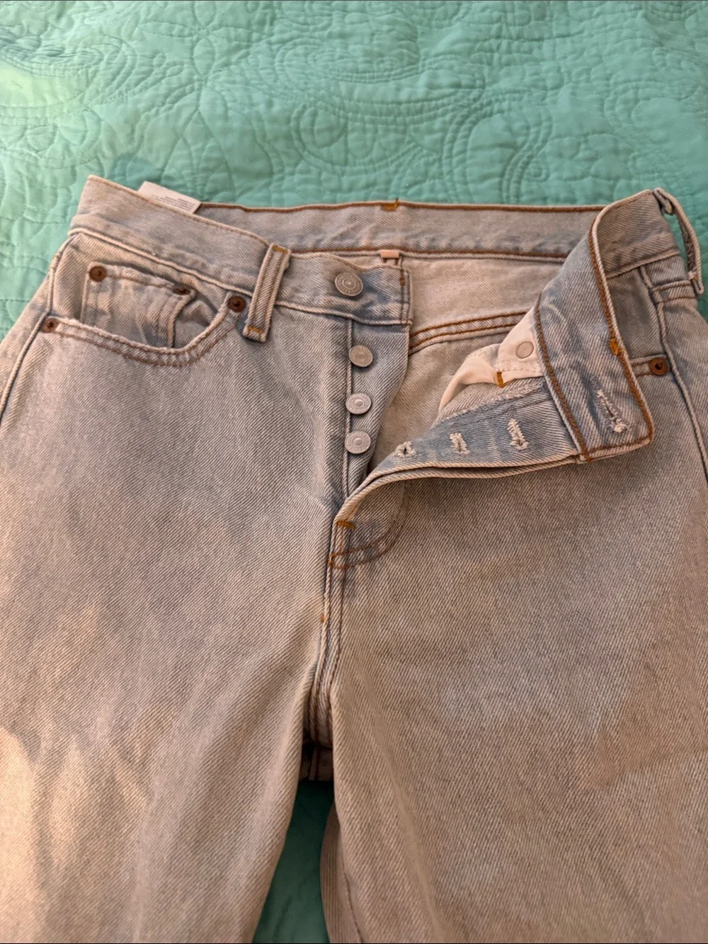Levi's Light Blue Relaxed Fit Men's Jeans